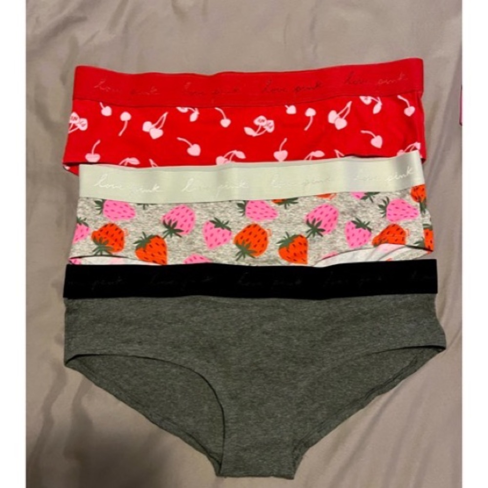3pk BRAND NEW VS PINK LOGO HIPSTER PANTIES PRICE FIRM .. Im losing $20
